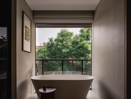 Younch Hotel